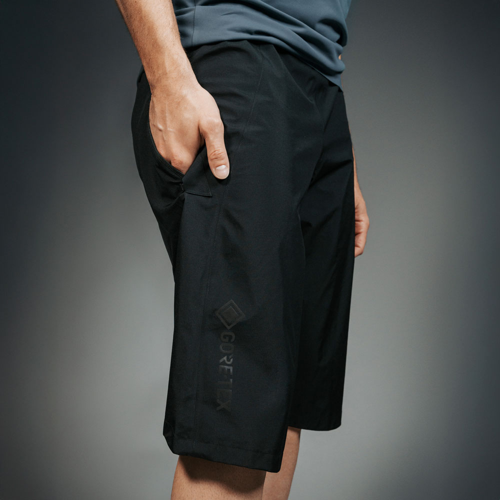Gorewear1011059900_S_1 (6).jpg