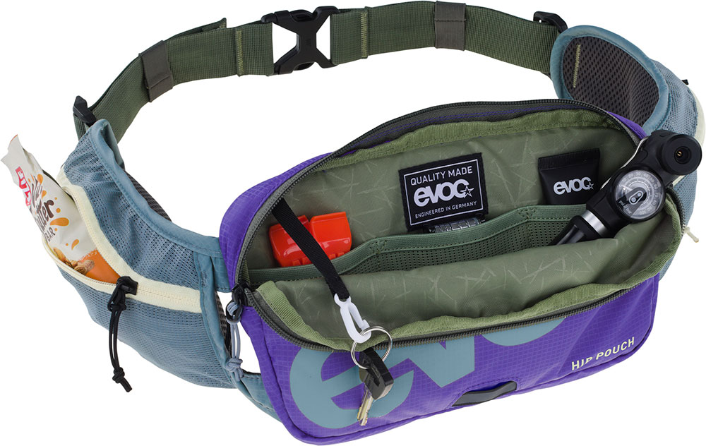 102514139-HIP-POUCH-dt02.jpg