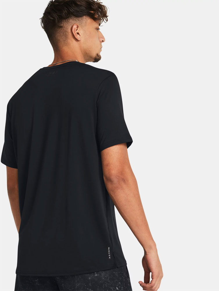 UnderArmour_1383973-001_RushEnergy_Funktionshirt_ (4).jpg