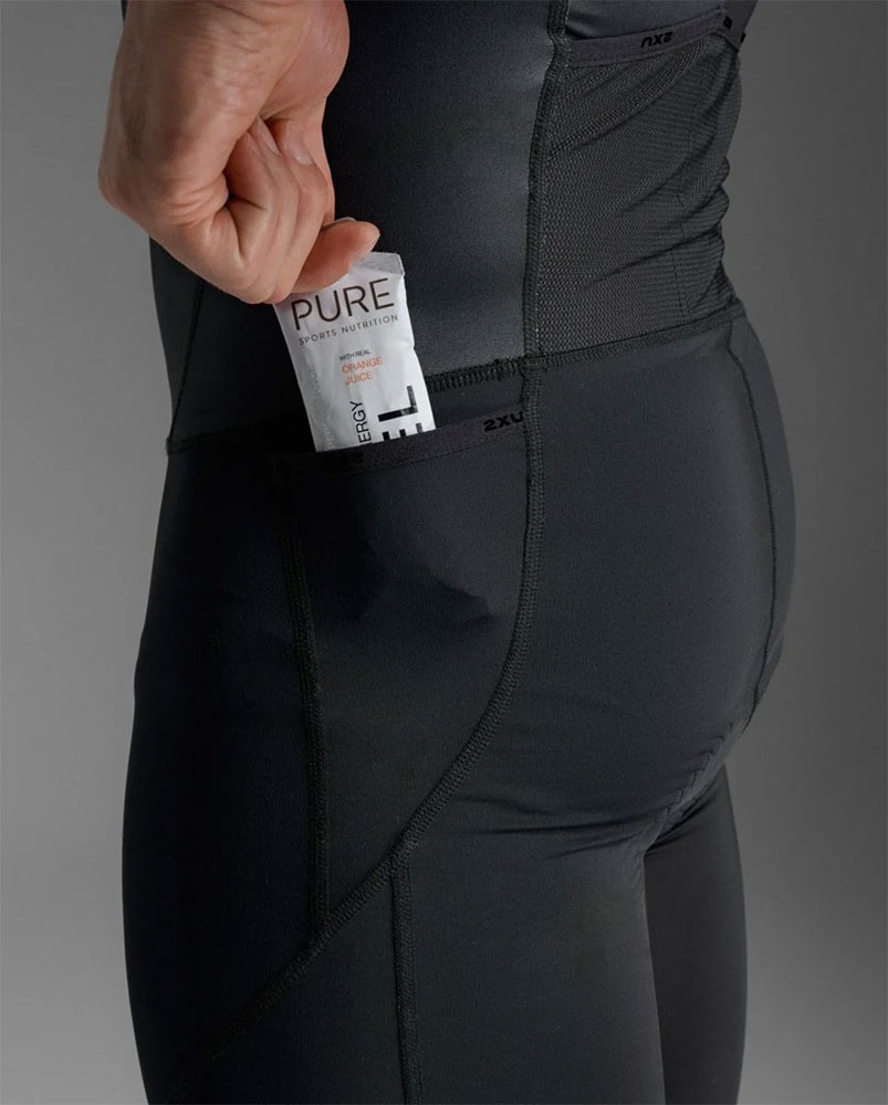 2XU_2X-MT7397D-BLKWHT‌_Core_Sleeved_Einteiler_mit_Sitzpolster (8).jpg
