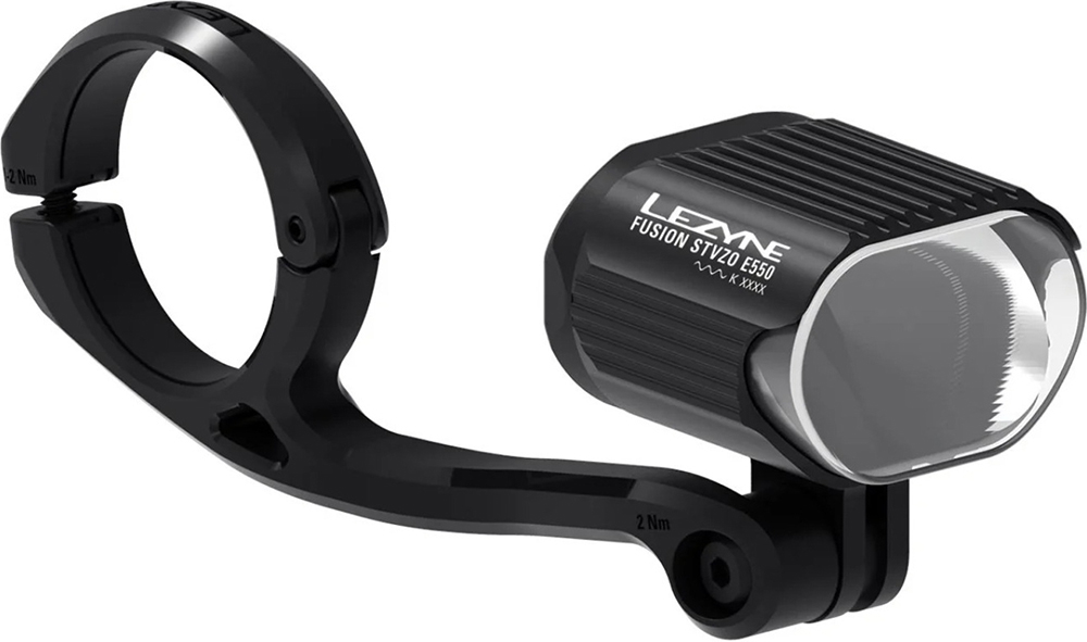 Lezyne 1-LED-EFUS-V137E 20154152 E-Bike Fusion STVZO E550 Front Licht.jpg