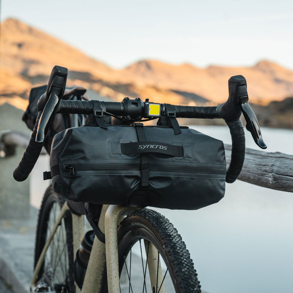Syncros_Handlebar_Bag_handlebar_bag_beauty_shot_2000x2000_2025834.jpg