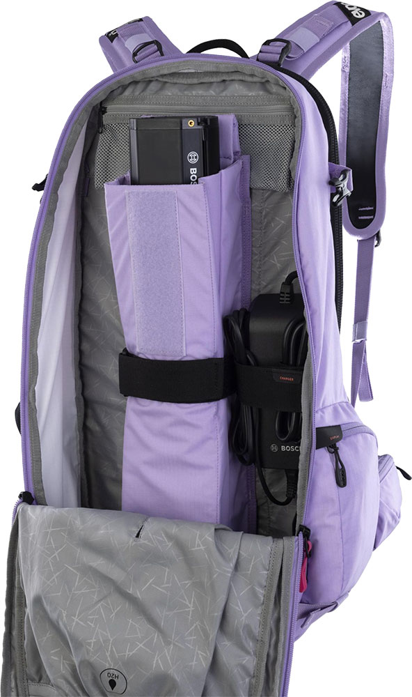 EVOC-FR-Trail-E-Ride-100114520-FR-TRAIL-E-RIDE-20-(8).jpg