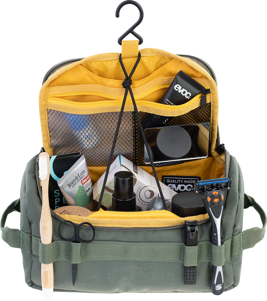 401228332-WASH-BAG-dt04.jpg