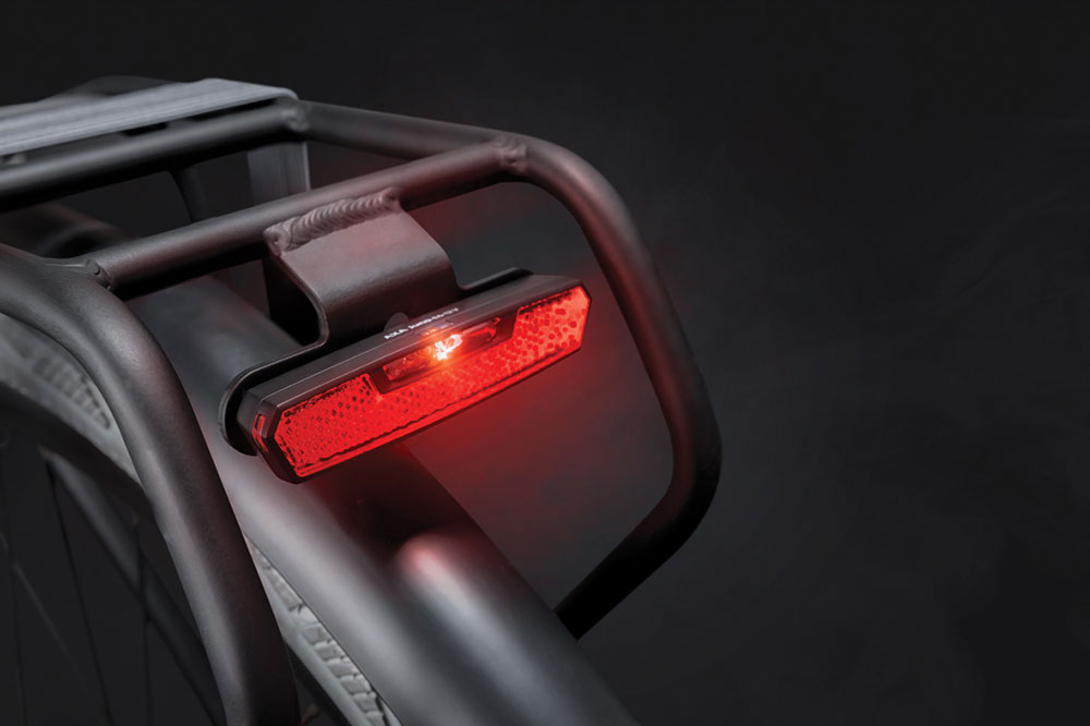AXA-Juno-E-Bike-LED-7.jpg