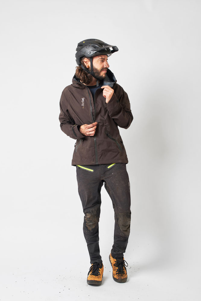 Dirtlej_Trailscout_Waterproof_long_MTB_Hose_20220048_3.jpg