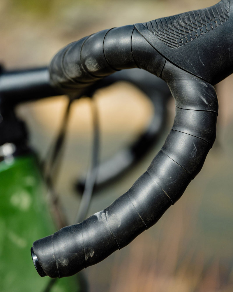 Wolf-Tooth-Supple-Lite-Lenkerband-WT_SLITE-BARTAPE-BLK-4.jpg