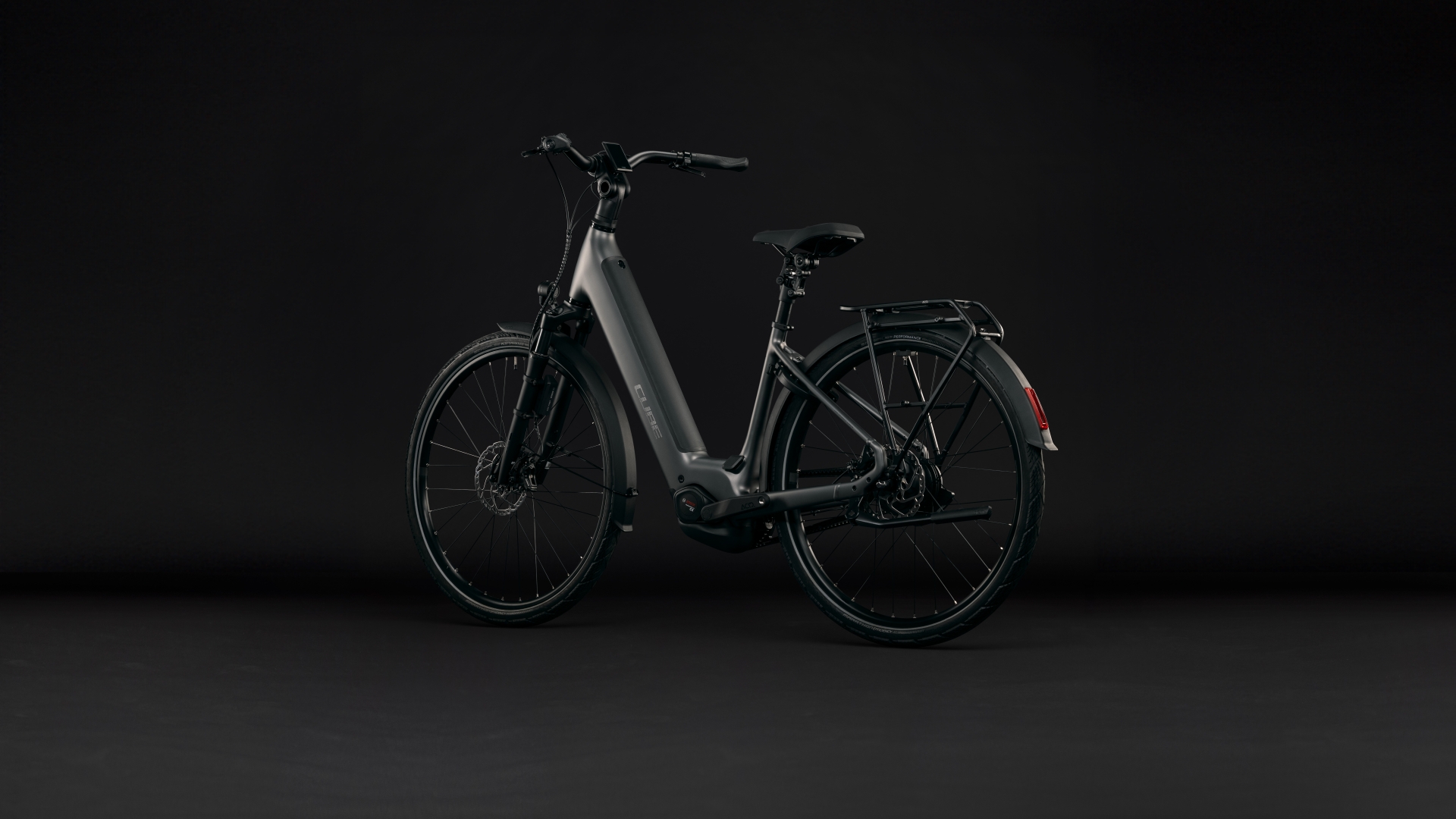 Supreme Hybrid Deluxe SLT 600 gris liso y cromo, acceso fácil