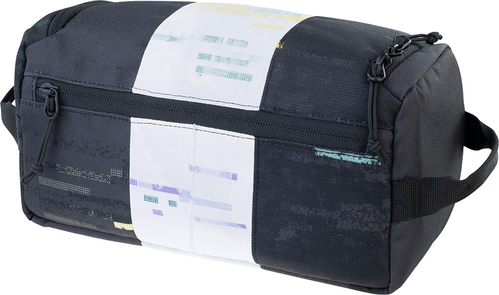 401228905-WASH-BAG-dt01.jpg