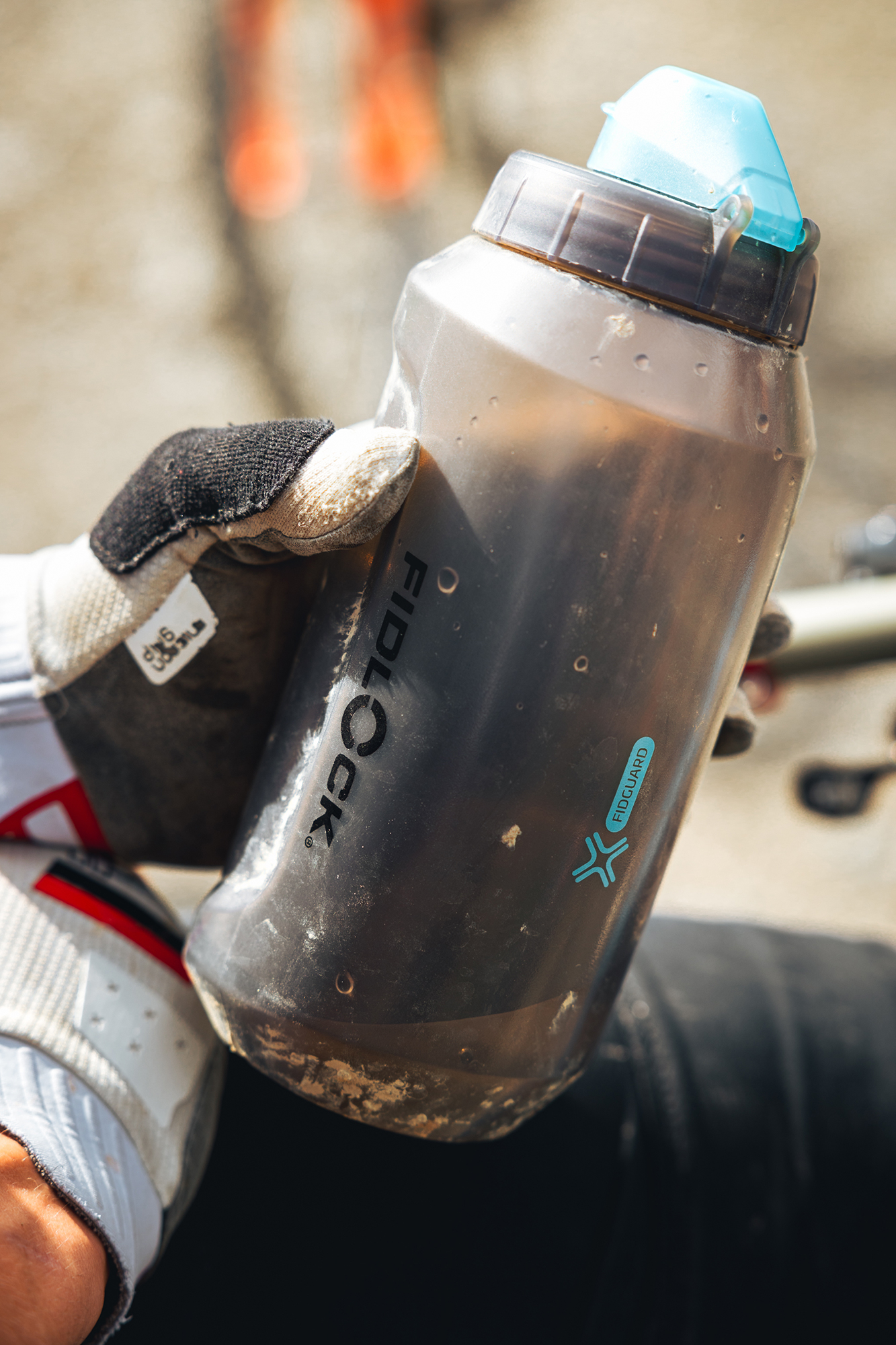 fidlock AB-09676-P01032 (TBL) 20152624 TWIST Bottle 750 antibacterial + Bike Base  (5).jpg