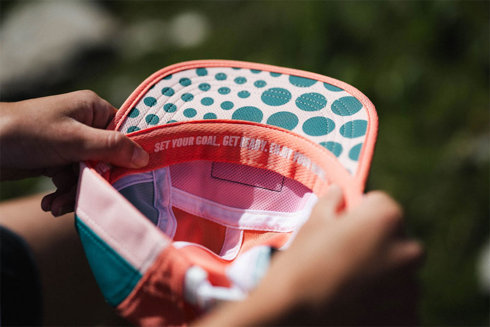 incylence-running-cap-scarlett-moss-60402 (6).jpg