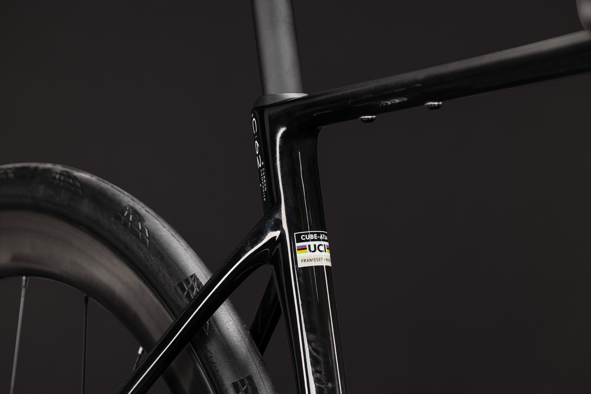 Attain C:62 SLT carbon´n´blue
