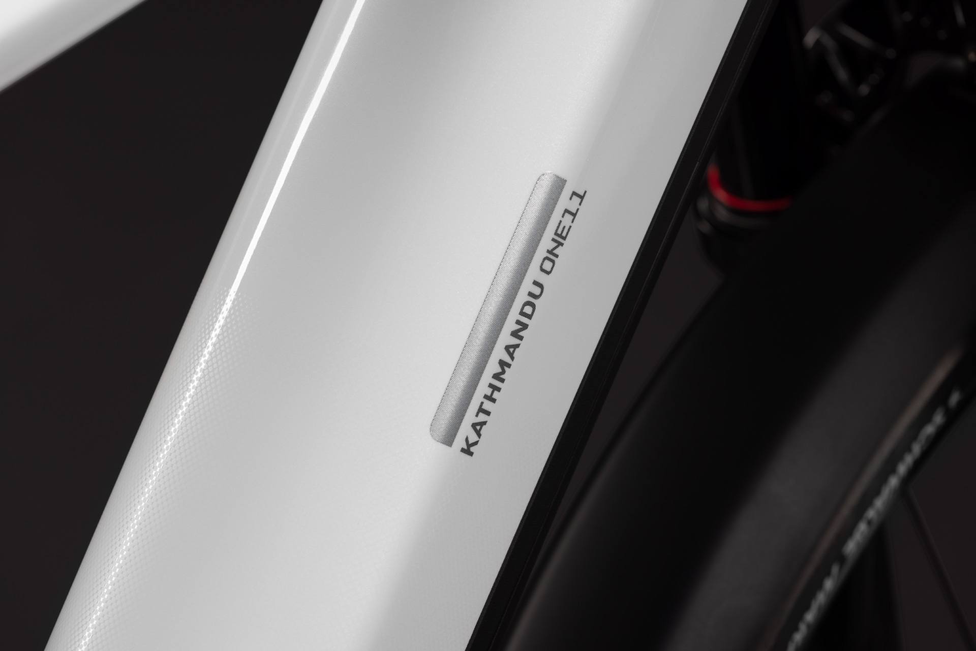 Kathmandu Hybrid ONE11 HPC SLX 800 metallicwhite´n´prizm