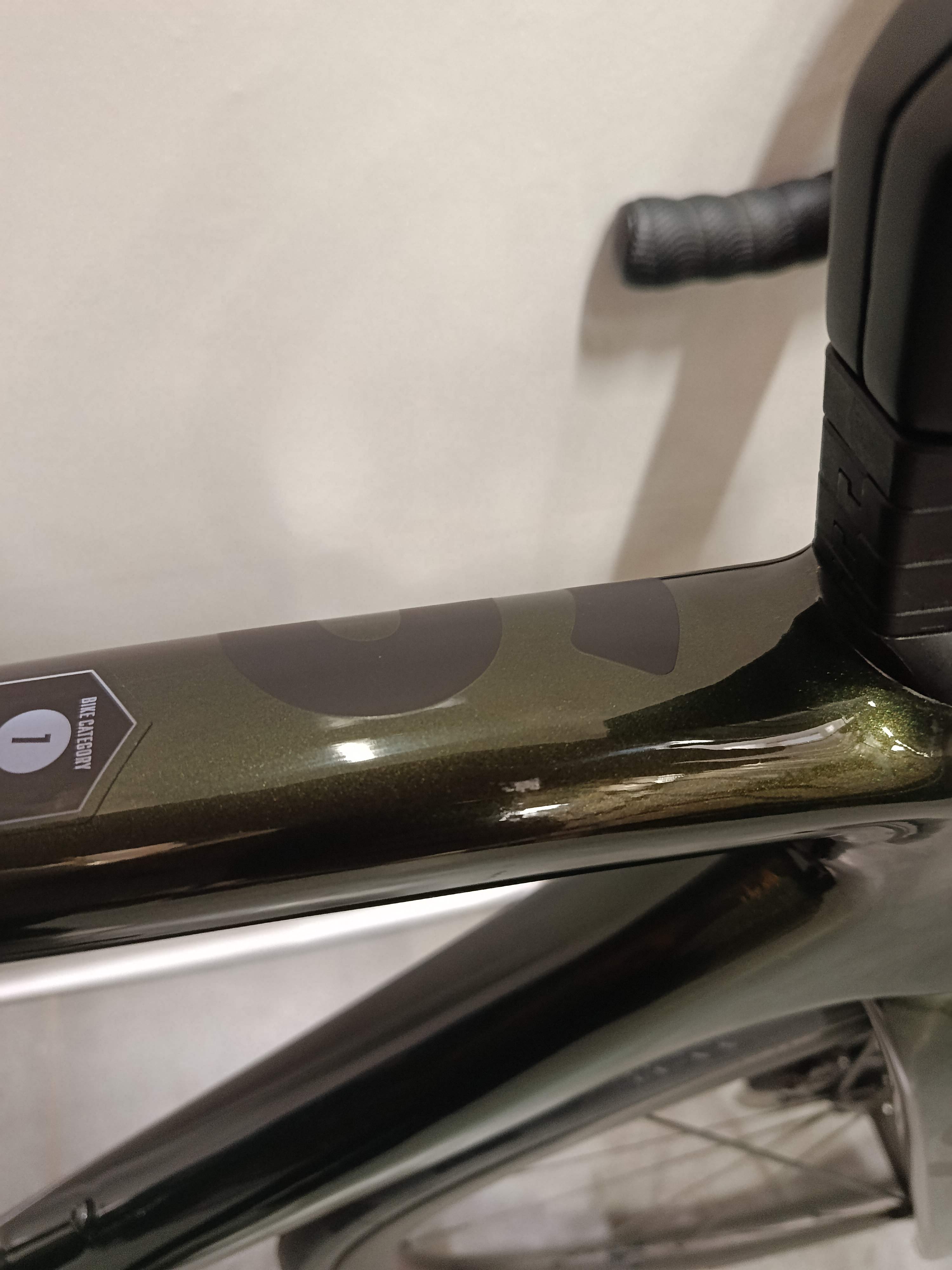 SPIRE 10.0 (New item with a paint defect)