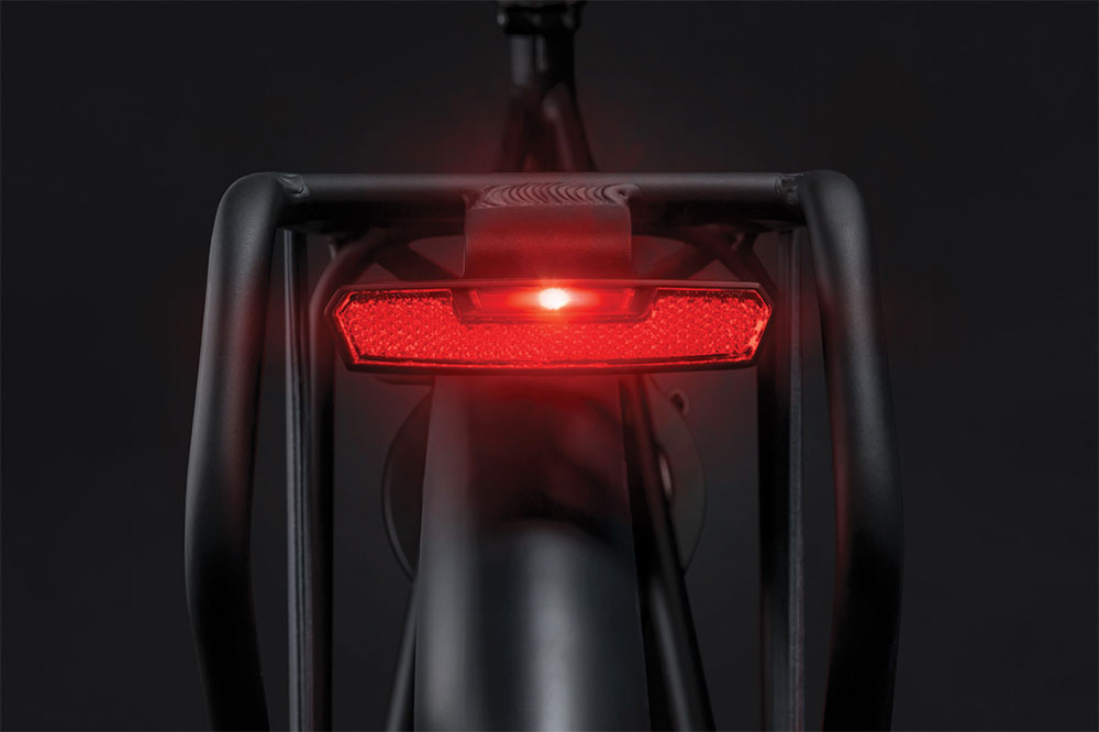 AXA-Juno-Brake-Light-E-Bike-(6).jpg