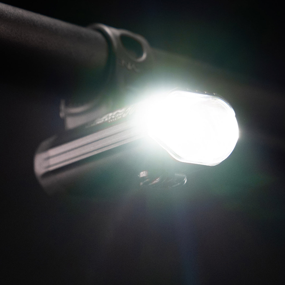 lezyne 1-LED-4-STVZO-V137U 20154159 Macro STVZO 500+ Reverse Scheinwerfer  (6).jpg
