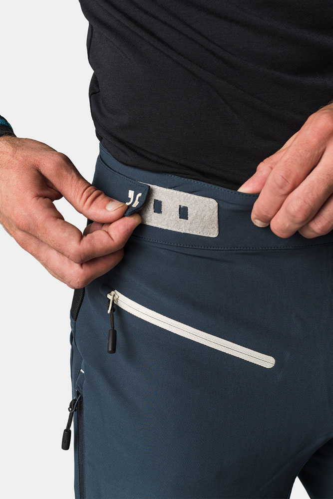 dirtlej_Trailscout-long-flex-black-label-MTB-Hose_20220126_ (7).jpg