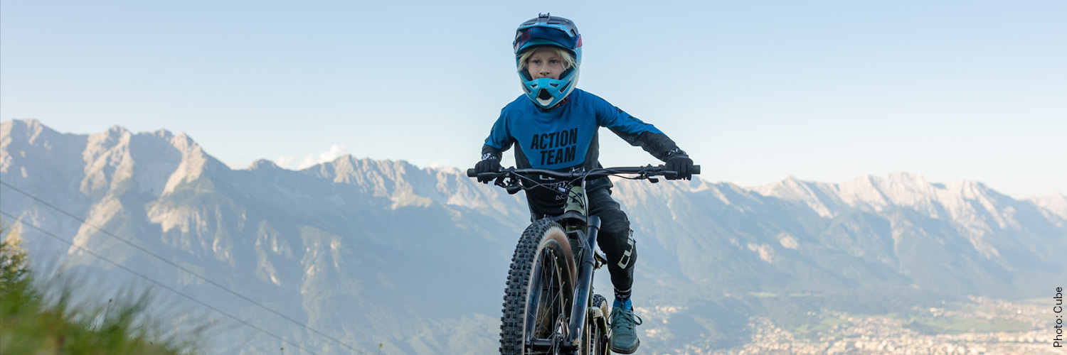 kinder_fahrradbekleidung.jpg