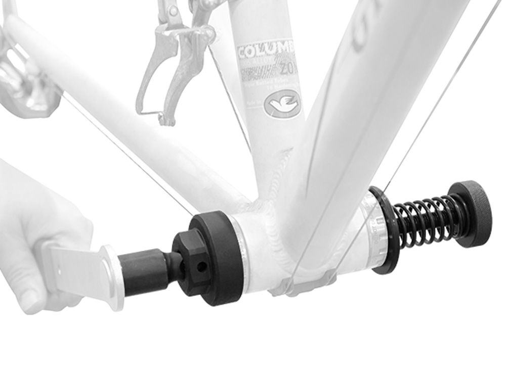 BBT-1 Système de fixation pour outils de pédalier avec dispositif de sécurité lors du montage