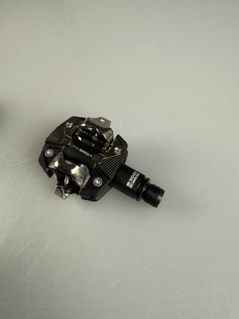 SECOND-HAND / X-Track Race Pedals