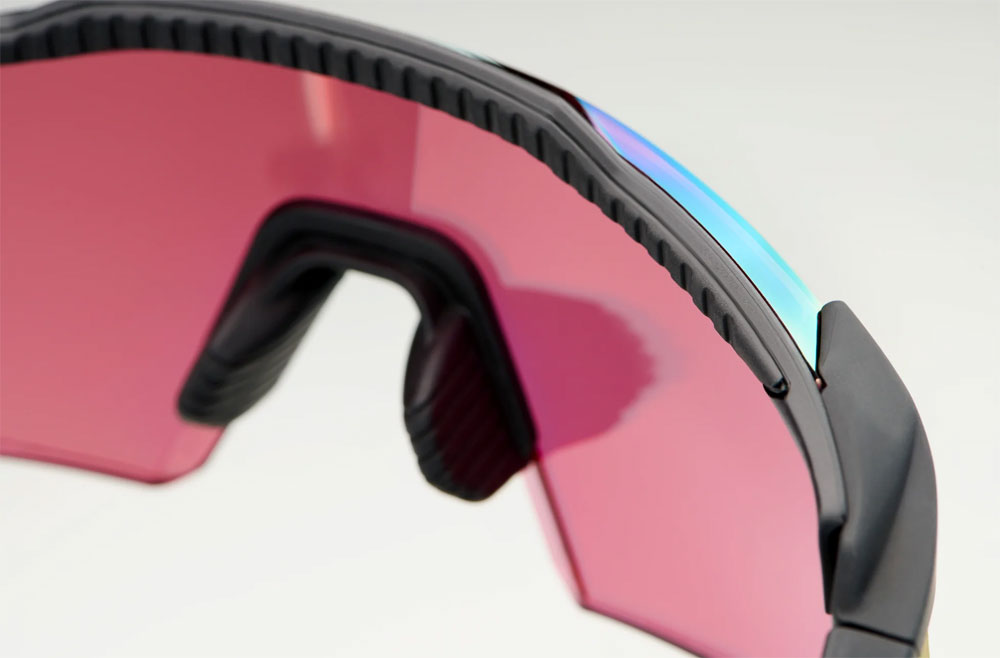 100%_AerocraftHiperMirrorLens_HU-GLA-2410-858_Sportbrille_ (5).jpg