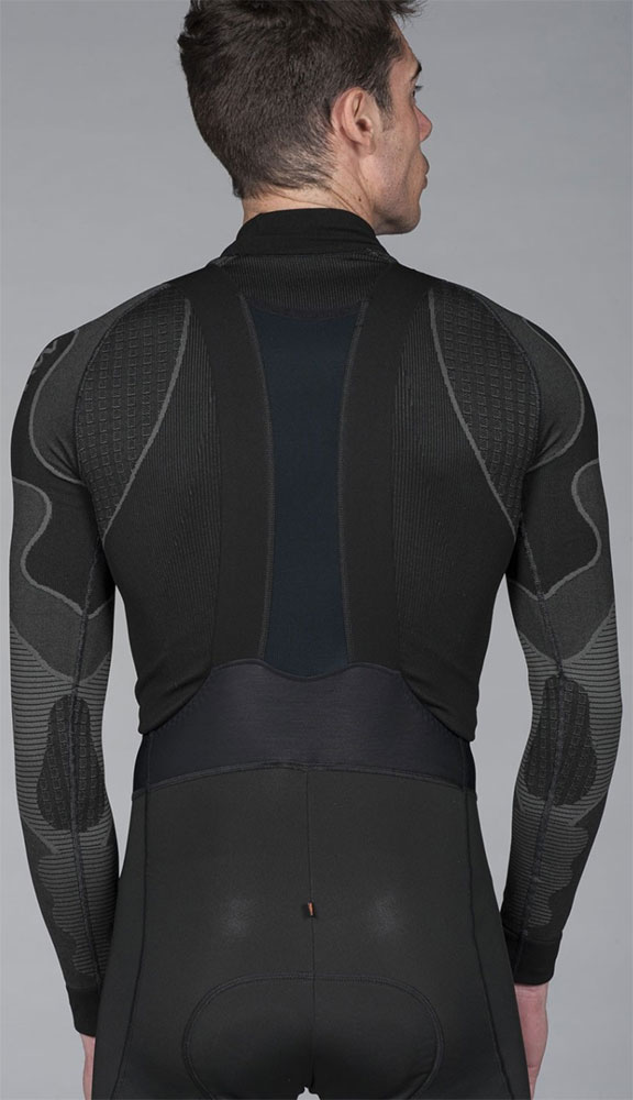Northwave_89251194 _High_Neck_Revolution_Funktionsunterhemd (2).jpg