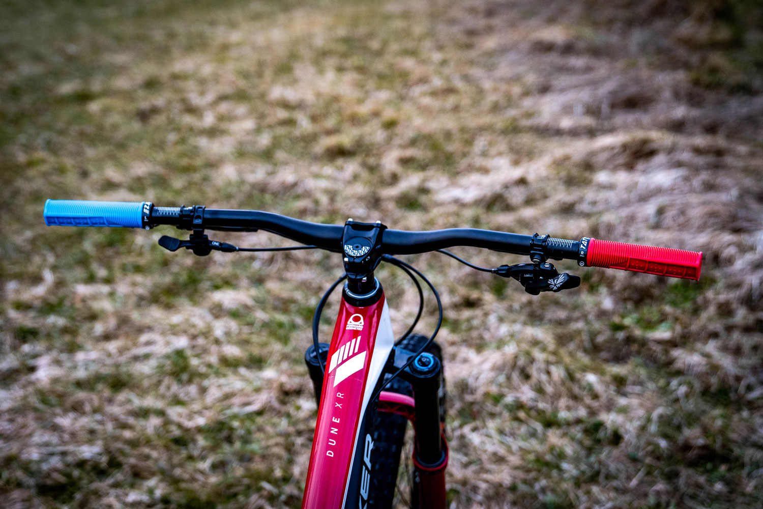 Tatze-MTB-Sport-Griffe-Action_16.jpg