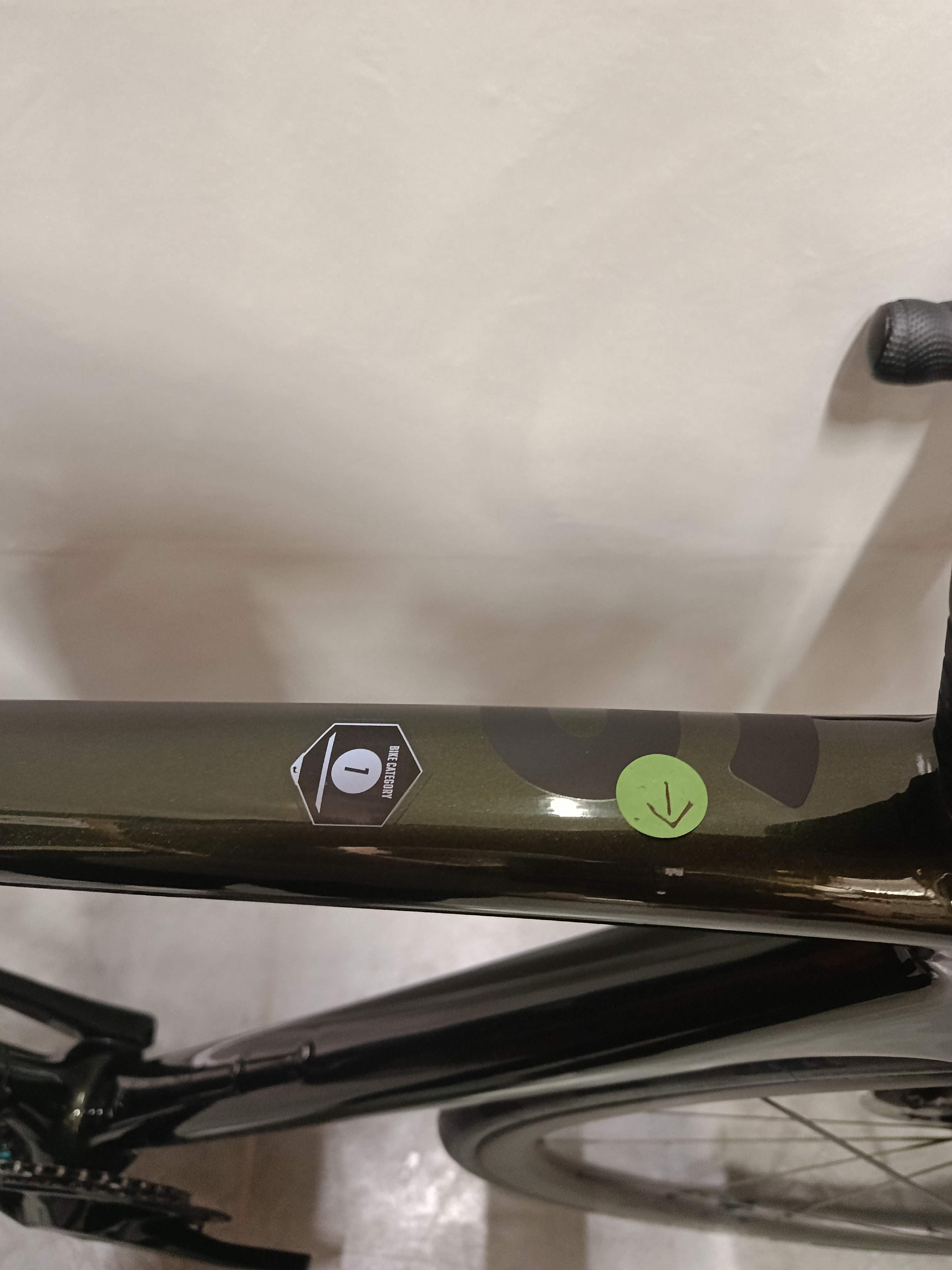 SPIRE 10.0 (New item with a paint defect)