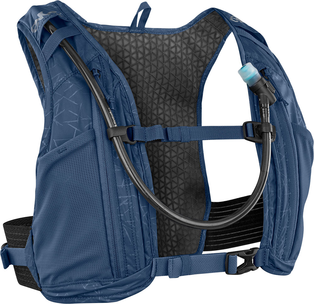 100326236-HYDRO-PRO-3_HYDRATION-BLADDER-1-5-dt00.jpg