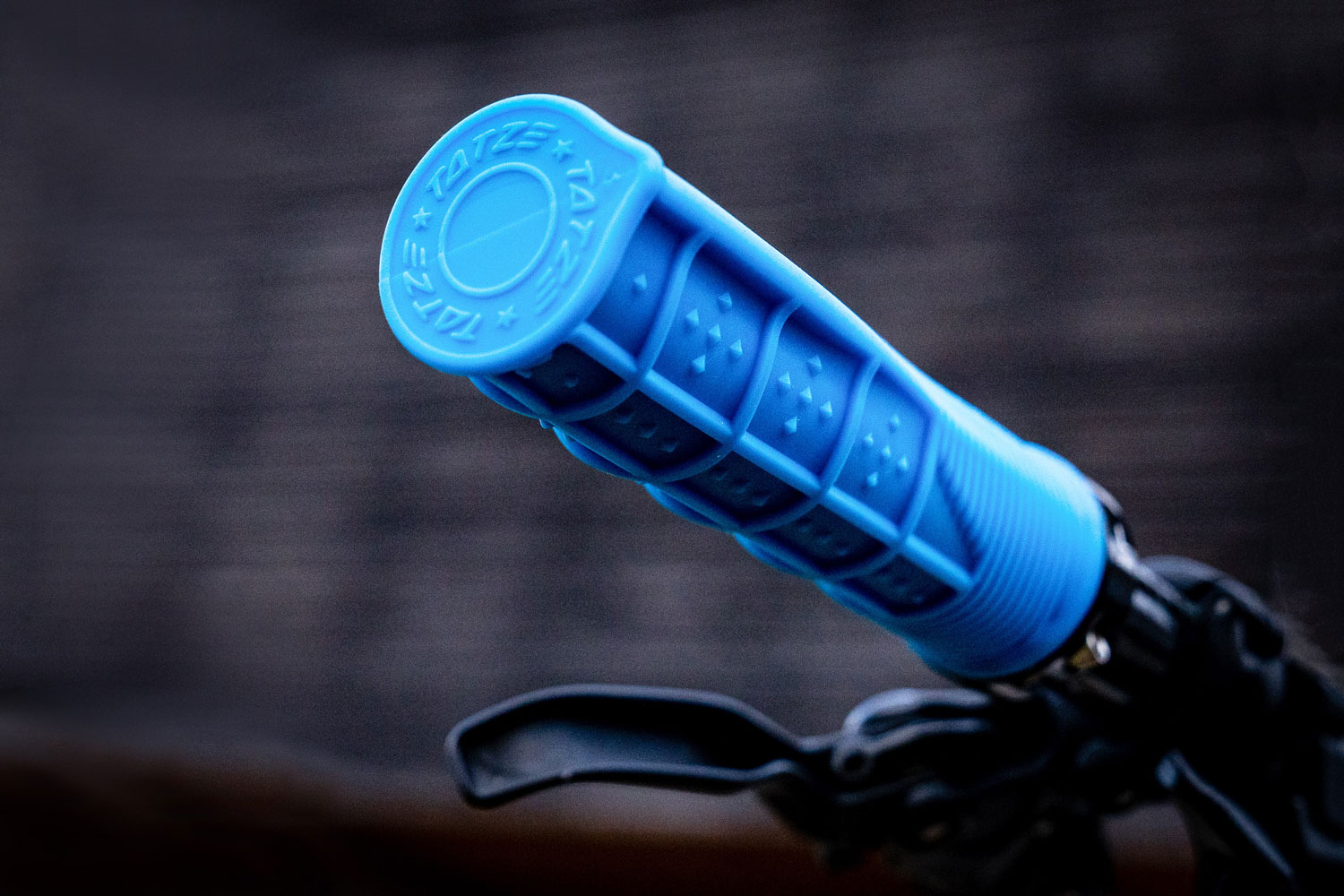 Tatze-MTB-Sport-Griffe-Action_10.jpg
