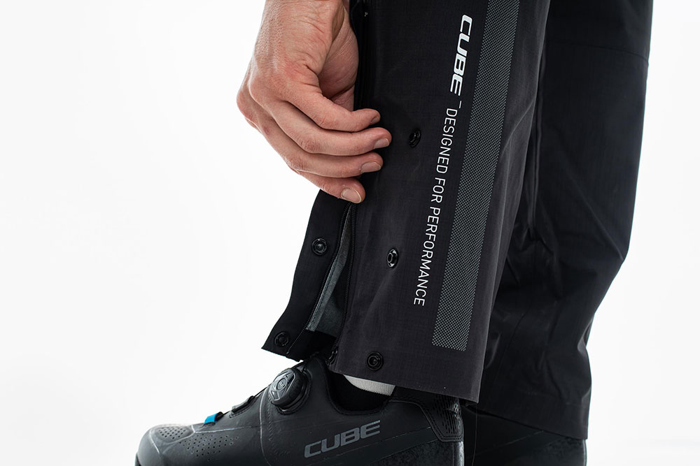Cube-Blackline-Regenhose-12215 (4).jpg