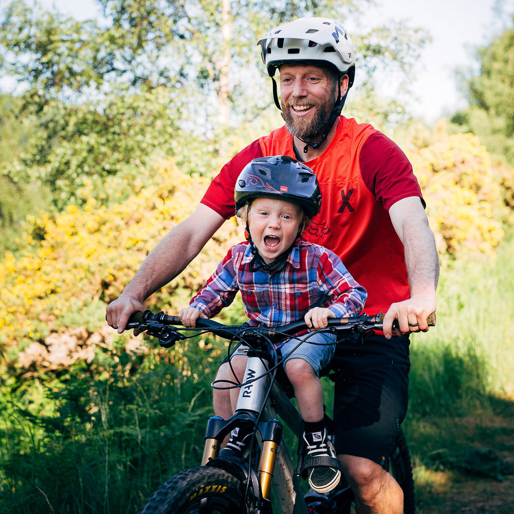 VTT Enfant Cube Acid 200 Disc actionteam 2024