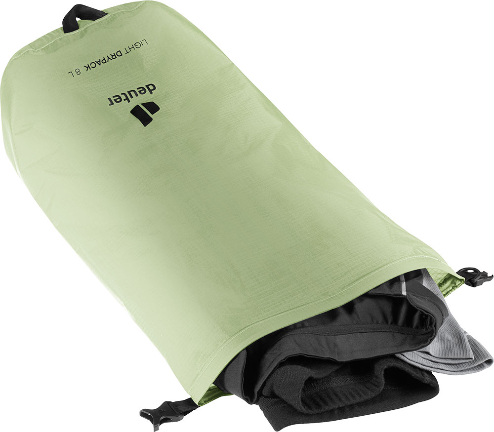 3940221-2038-LightDrypack8_grove-D-01.jpg