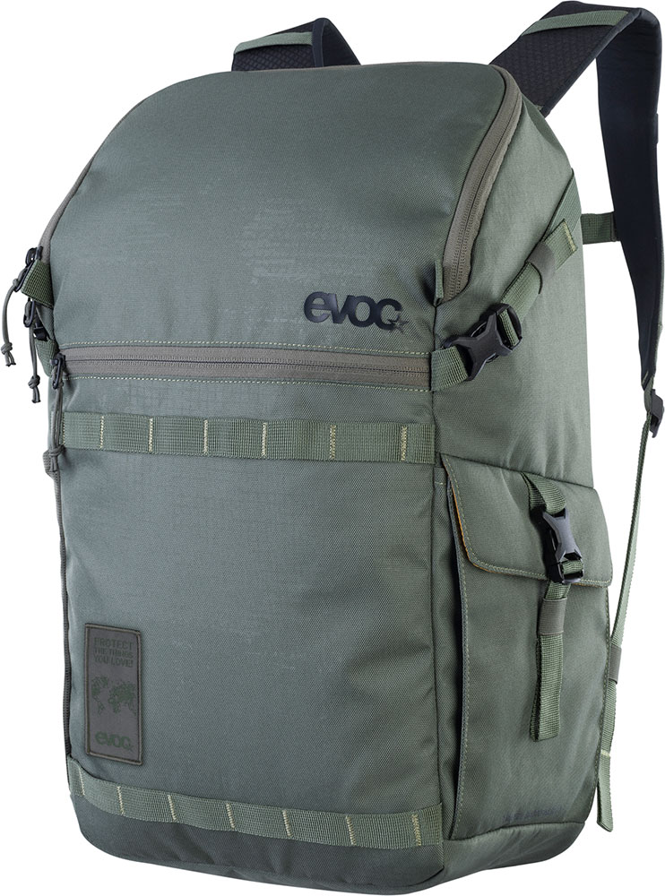 401318332-TRAVEL-BACKPACK-22-dt03.jpg