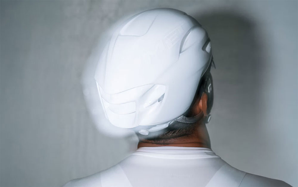 MET_absolut white_Manta_MIPS_Absolut_White_Limited_Edition_Rennradhelm (8).jpg