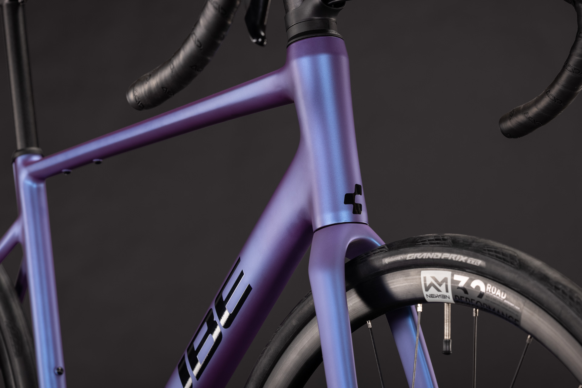 Attain SLX blueiris´n´black