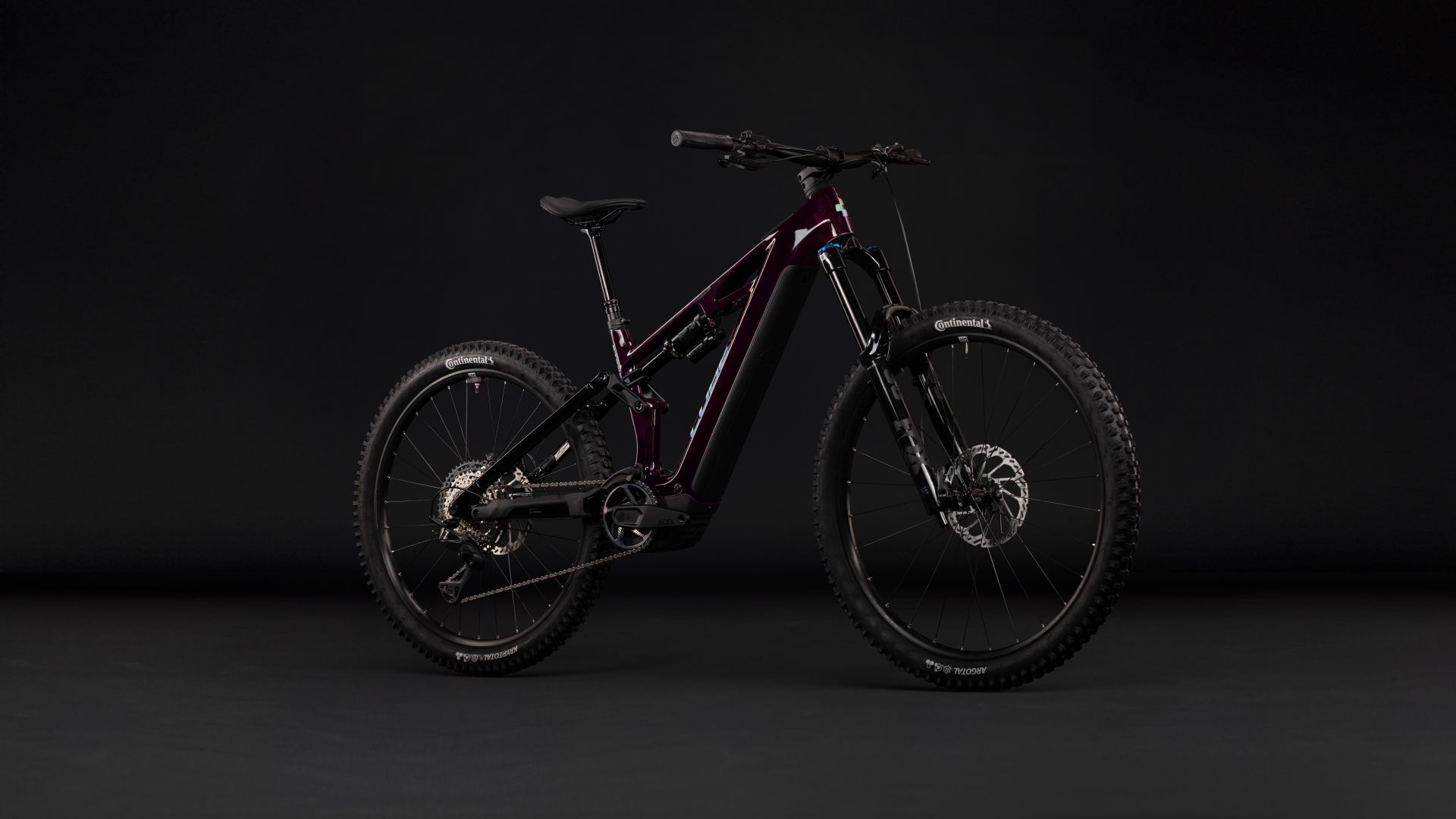 Stereo Hybrid ONE77 HPC SLX 800 liquidred´n´black