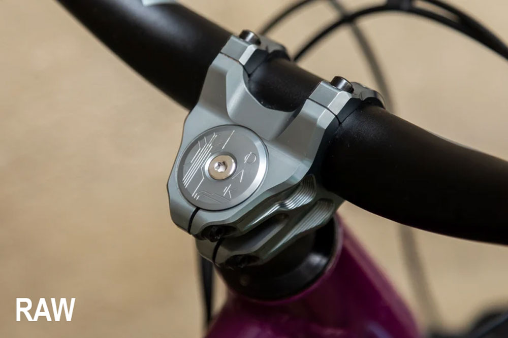 Titan-Schraube M6x30 für Topcap