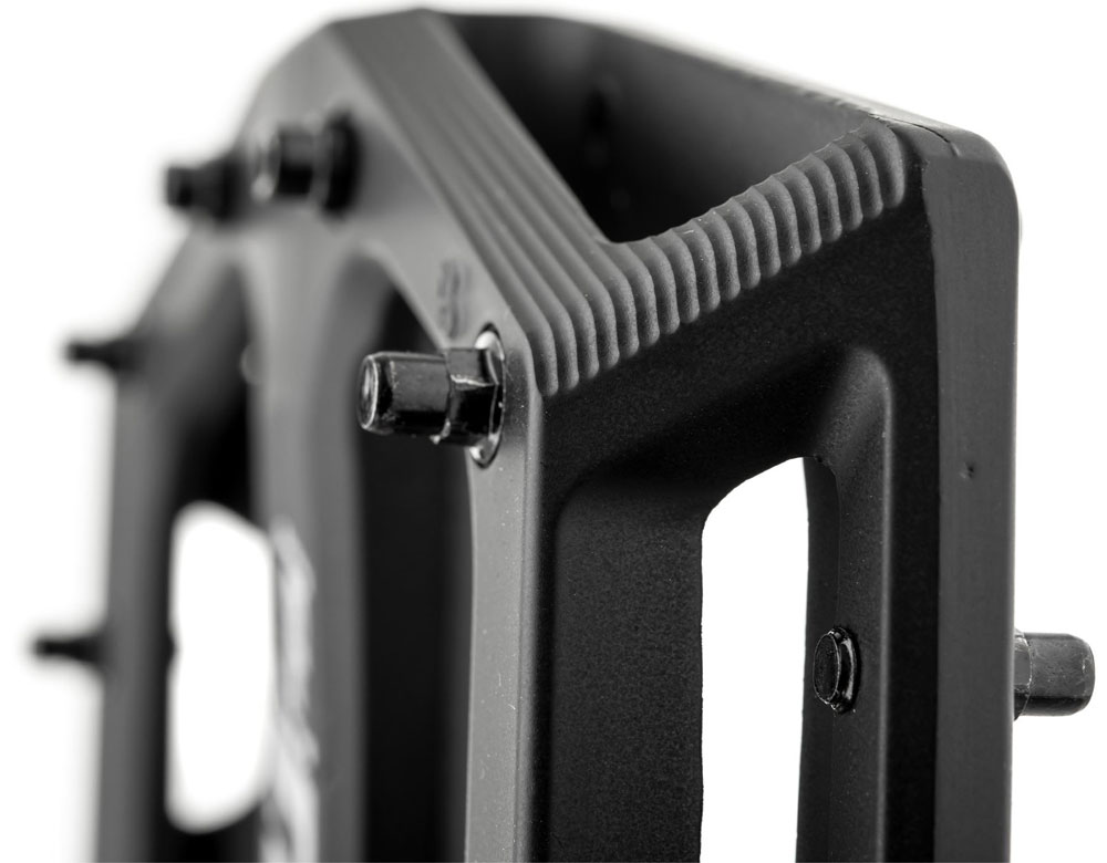 DMR-Vault-Mag-Plattformpedale-DMR-VAULT-MAG-C-K-6.jpg