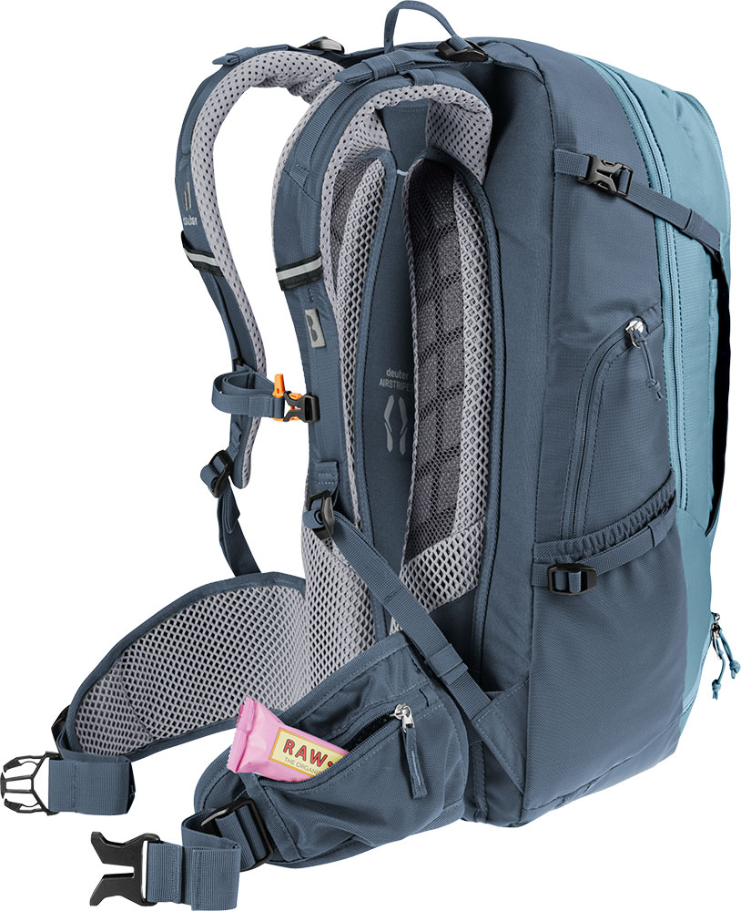 deuter-3200324-1374-Trans-Alpine-30_atlantic_ink-(13).jpg