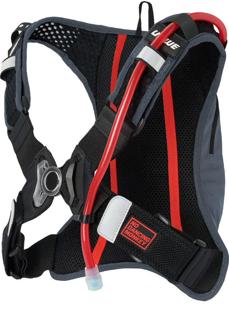 204076047-Outlander-4L-Hydration-Pack-Trinkrucksack(2).jpg