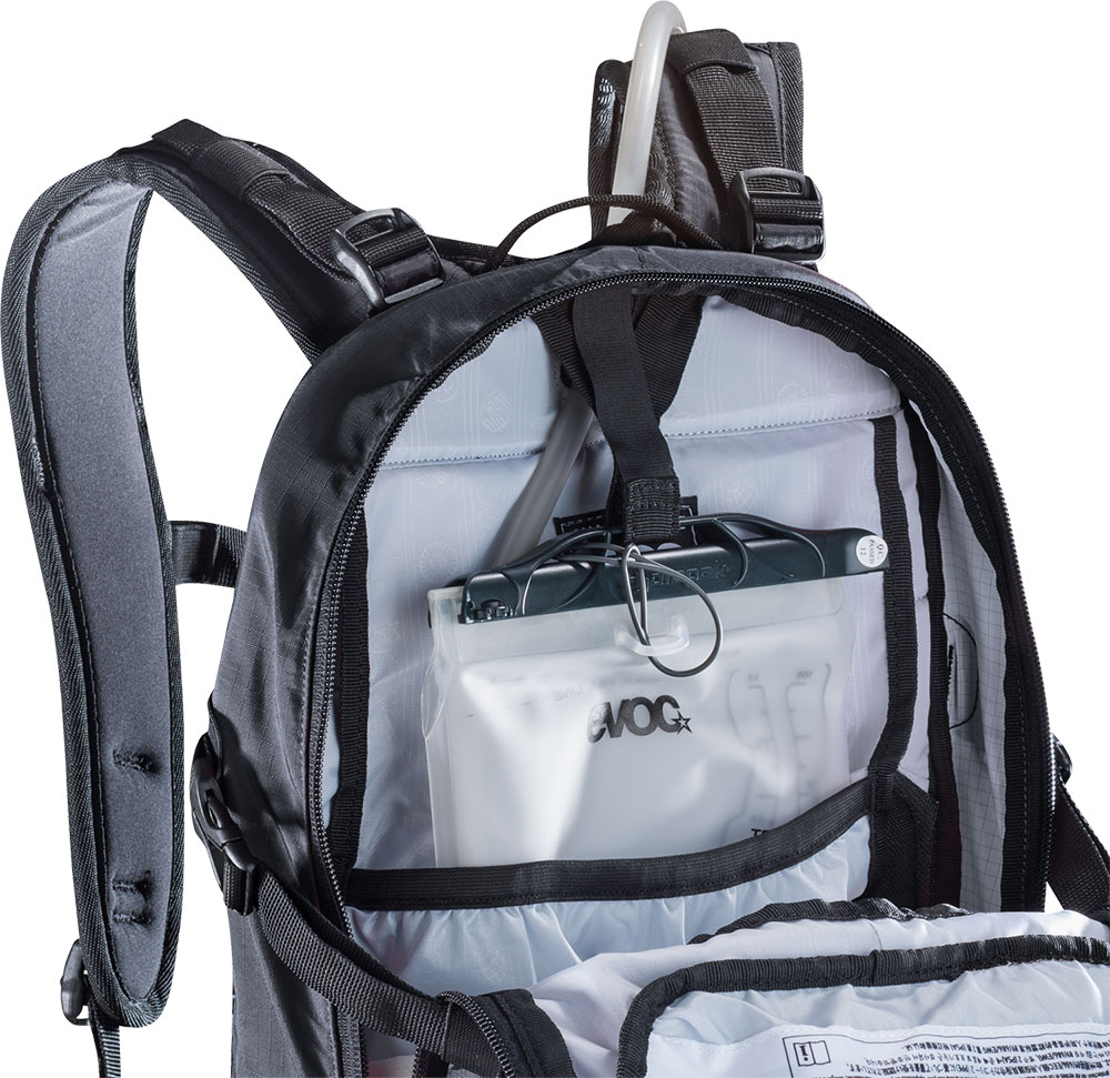 Evoc FR Enduro Blackline 16l - Protektor-Rucksack 7014213202 (4).jpg