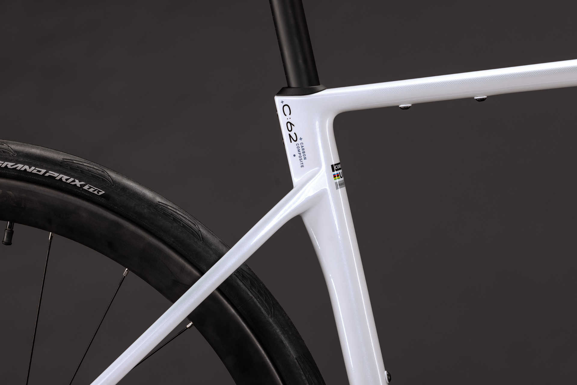 Attain C:62 SLX metallicwhite´n´black