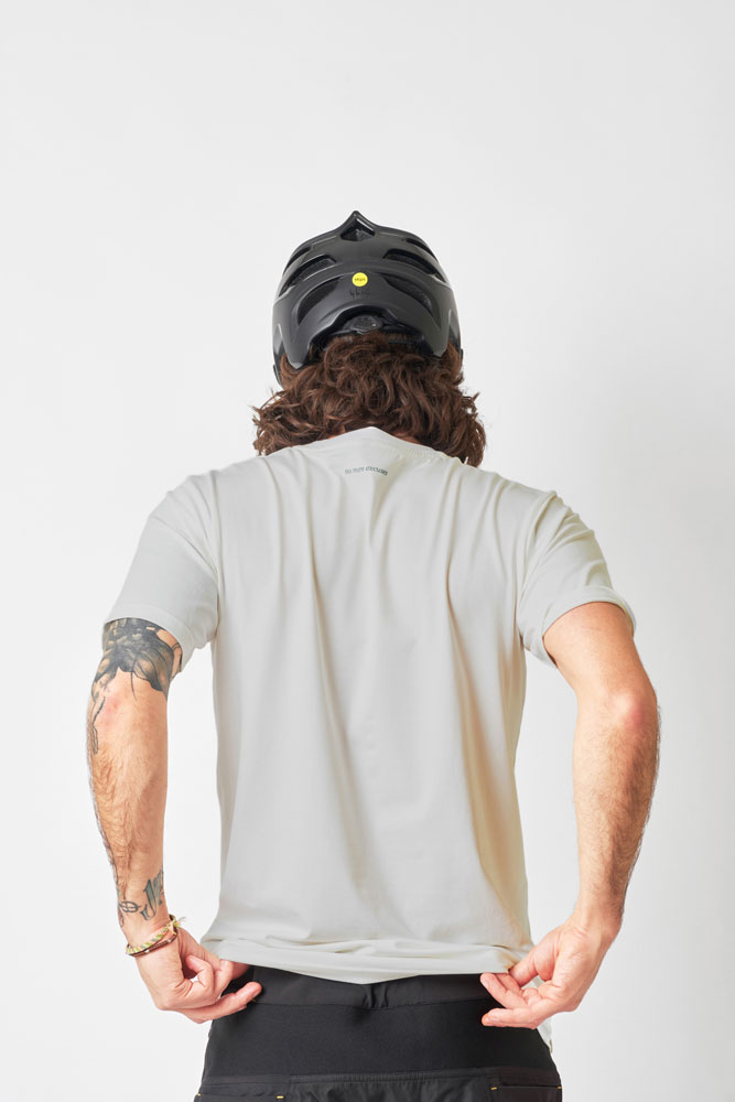 dirtlej_Supima-T-Shirt_20220077_ (3).jpg