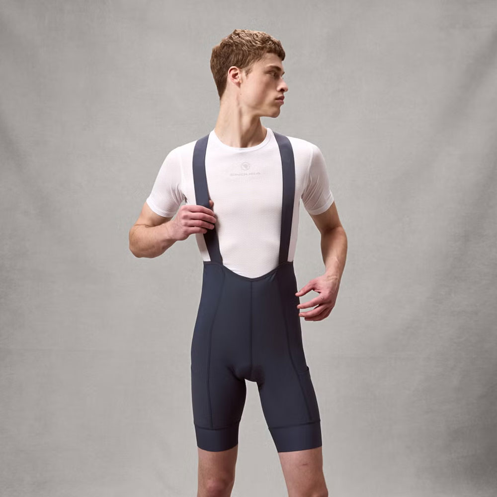 Loop - Trägerhose mit Polster