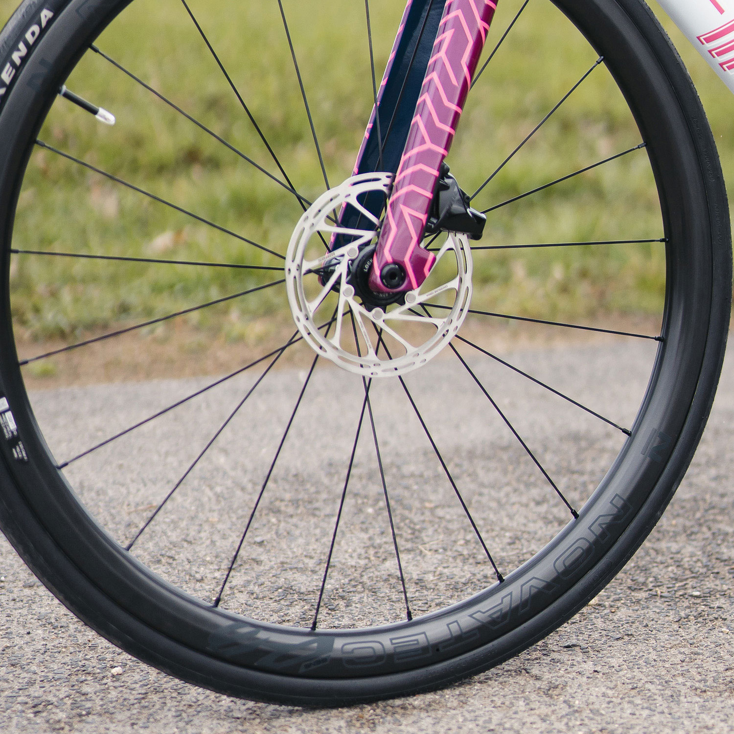 R3 Disc CL PRO+ Gen5 Carbon Wheelset