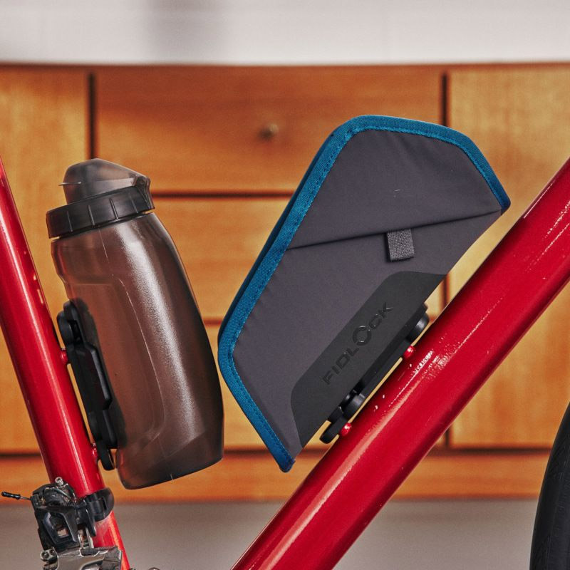 140222_FidlockBike-TWIST-essential-bag-3.jpg