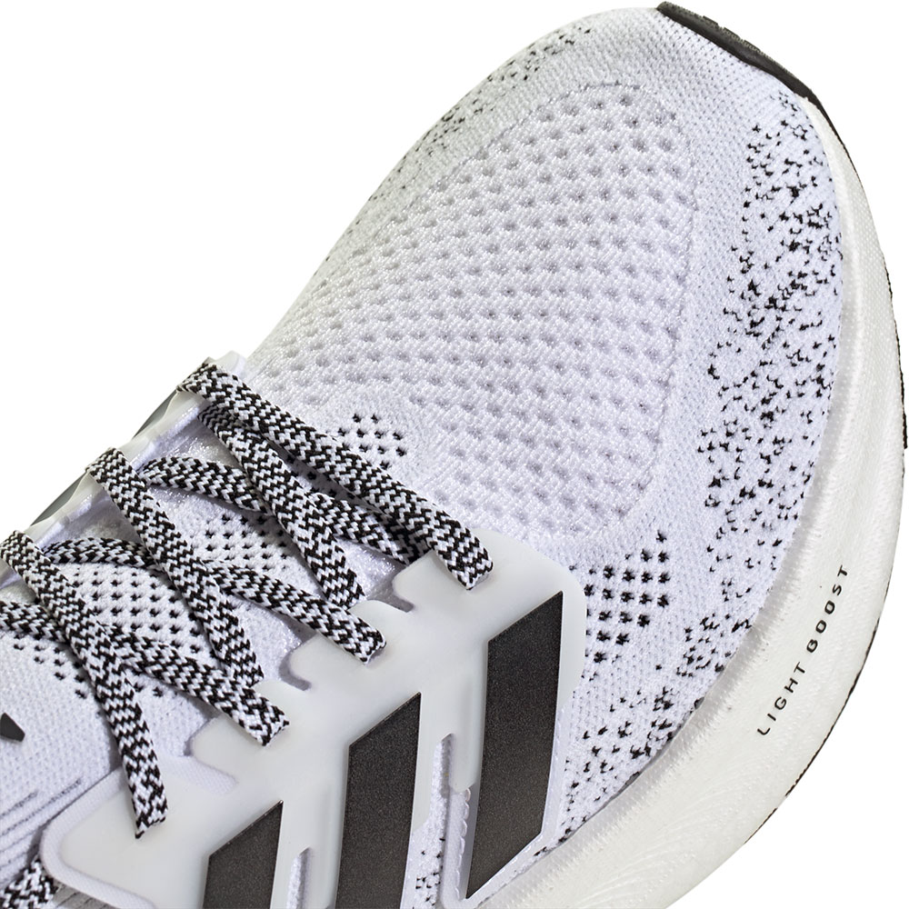Adidas_Ultraboost5_Ftwwht_Cblack_Silvmt (10).jpg