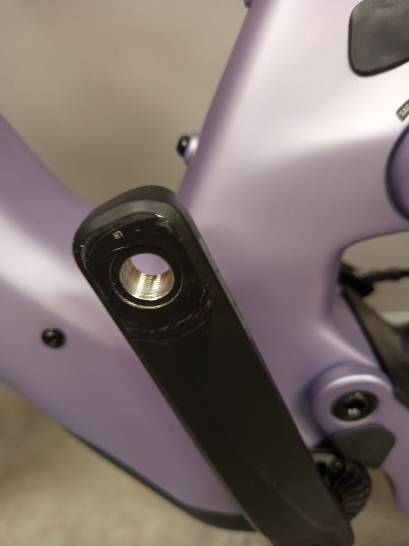 Lumen eMTB 920 w kolorze fioletowo-liliowym (towar z retur)