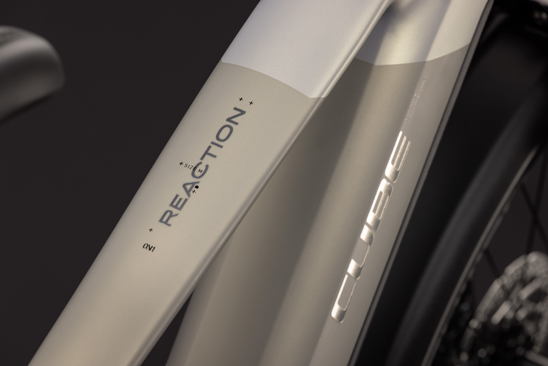 Reaction Hybrid ONE 720  FE pearlsilver´n´chrome